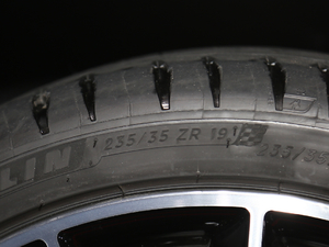 2019A(y)MG A 35L 4MATIC (x)(ji)^