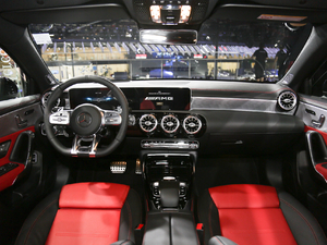 2019AMG A 35L 4MATIC п؅^