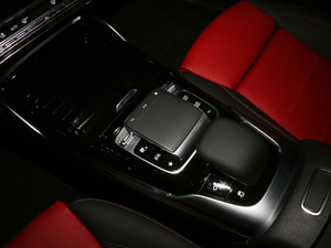 2019AMG A 35L 4MATIC п؅^