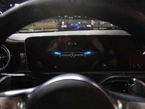 2019AMG A 35L 4MATIC п؅^