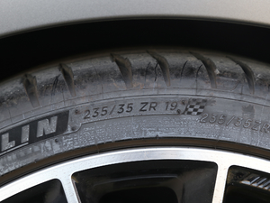 2019AMG A 35L 4MATIC ݆̥ߴ