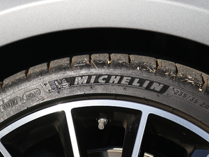 2019AMG A 35L 4MATIC ݆̥Ʒ