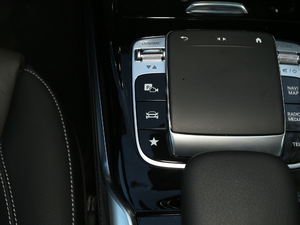 2019AMG A 35L 4MATIC п؅^