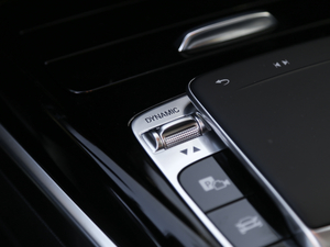 2019AMG A 35L 4MATIC п؅^