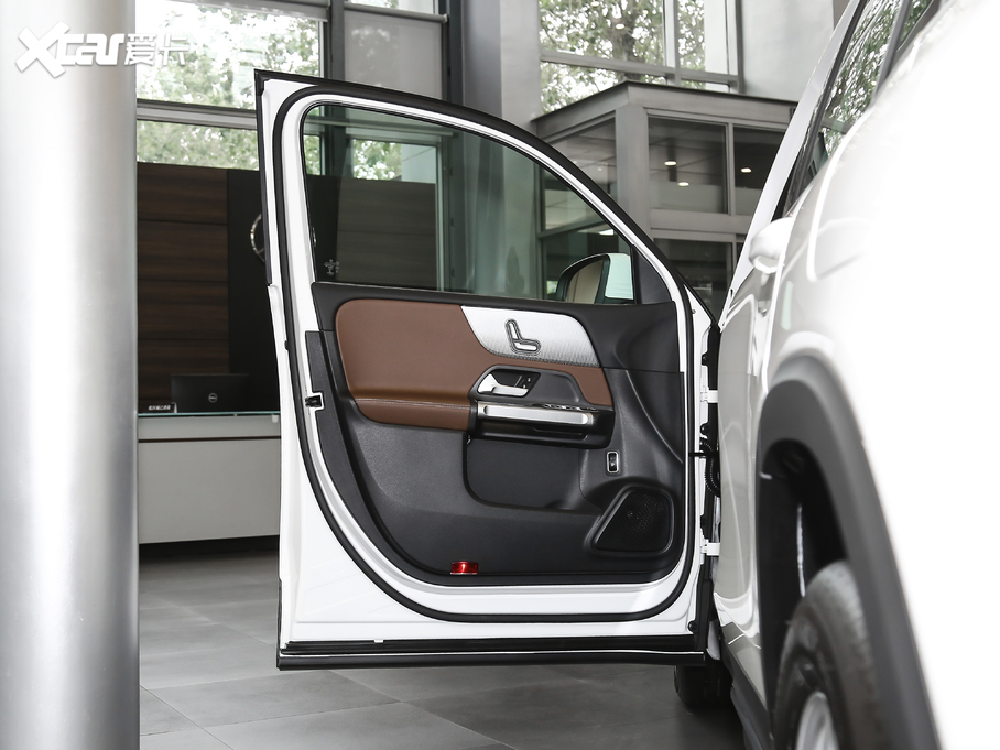 2020YGLB 180 (dng)