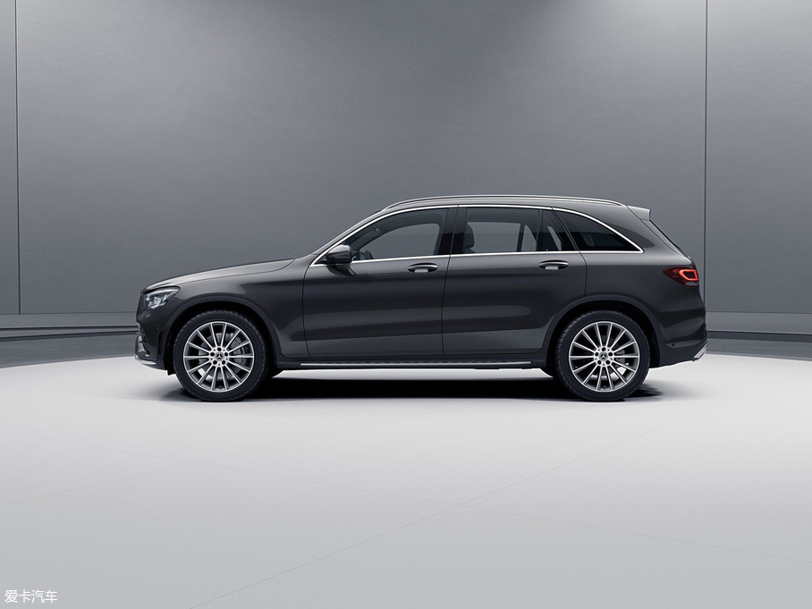 2020GLC GLC 300 L 4MATIC AMG Line