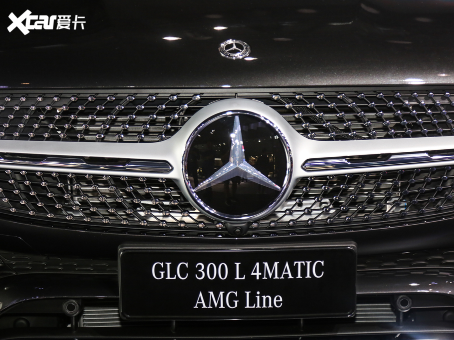 2020GLC GLC 300 L 4MATIC AMG Line