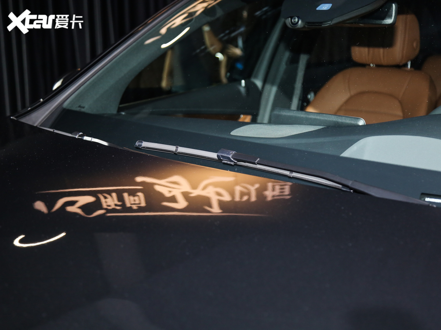 2020YGLC GLC 300 L 4MATIC AMG Line