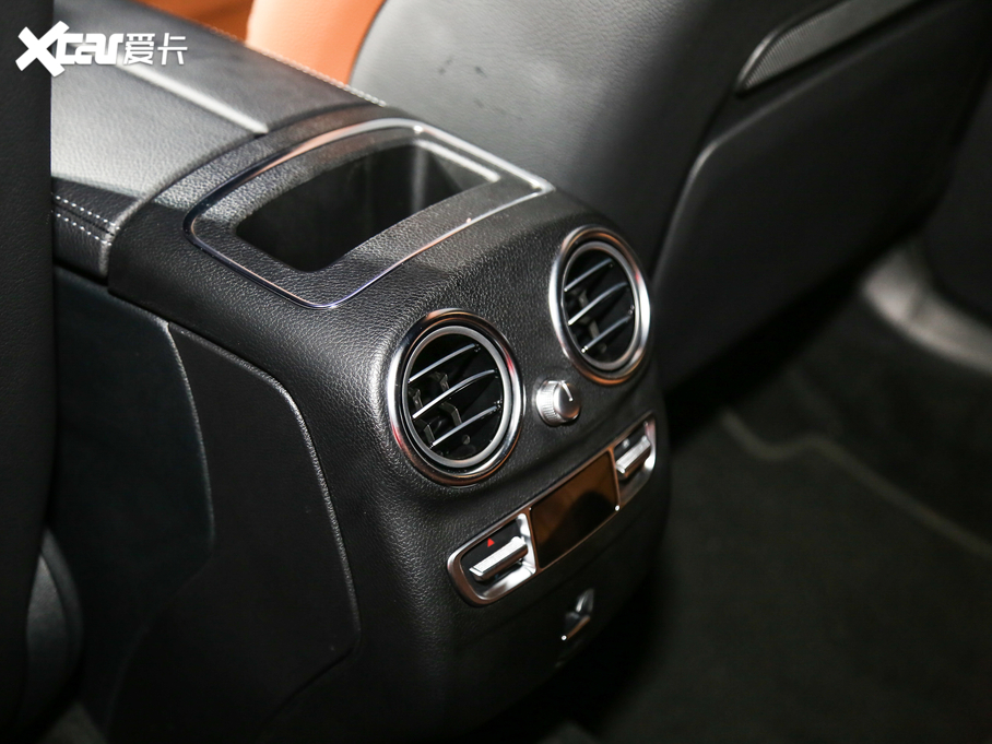 2020YGLC GLC 300 L 4MATIC AMG Line