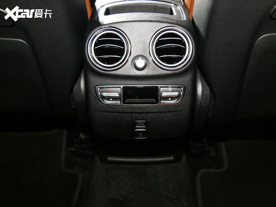 2020YGLC GLC 300 L 4MATIC AMG Line