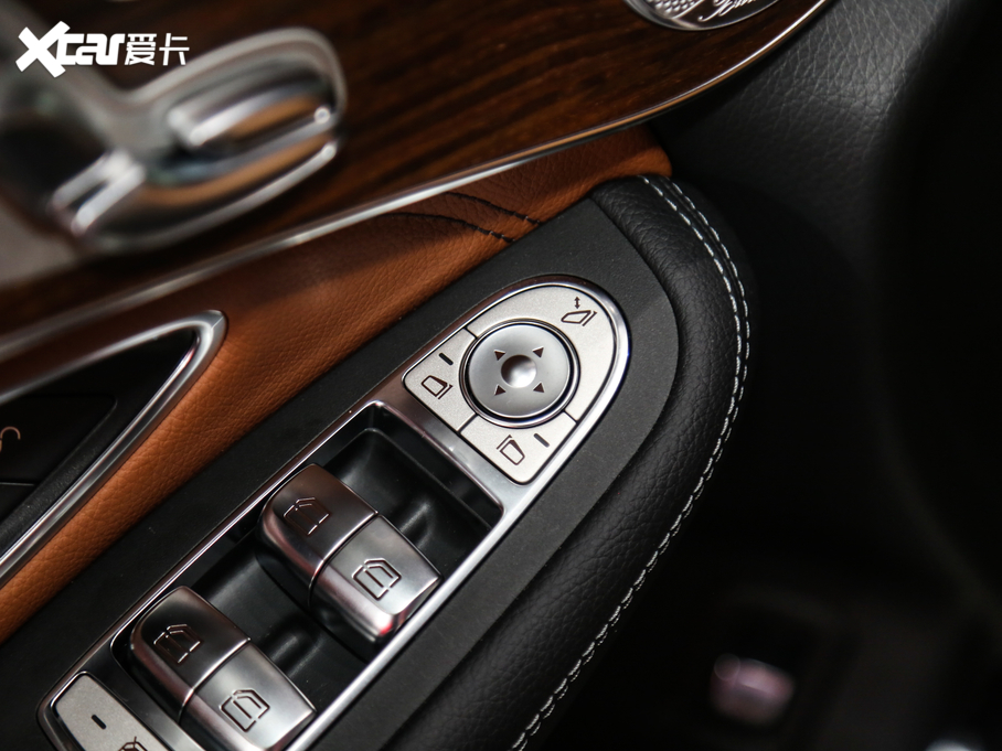 2020YGLC GLC 300 L 4MATIC AMG Line