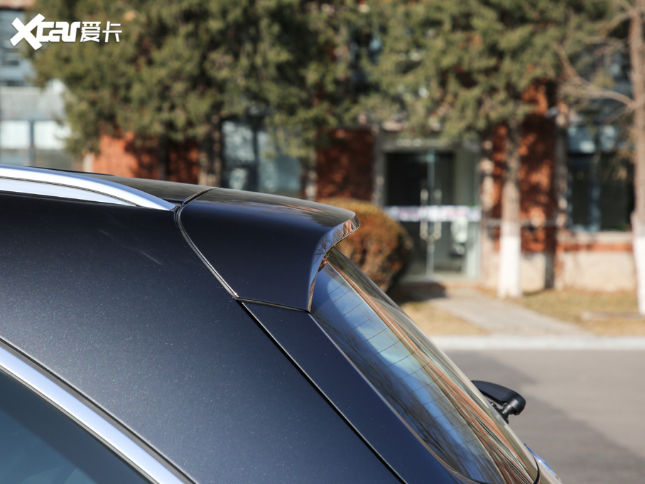 2020YGLC GLC 300 L 4MATIC AMG Line