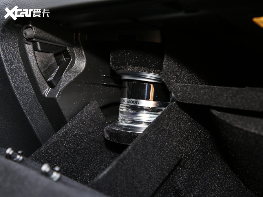 2020YGLC GLC 300 L 4MATIC AMG Line