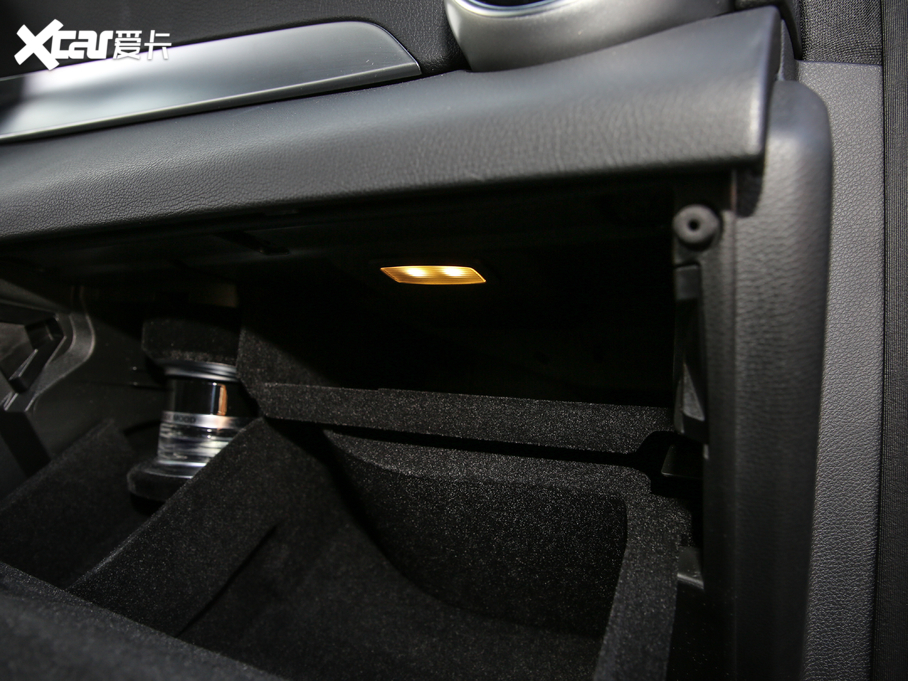 2020YGLC GLC 300 L 4MATIC AMG Line