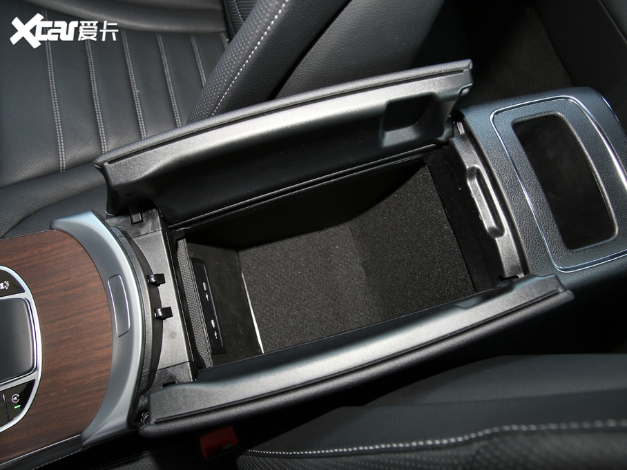 2020YGLC GLC 300 L 4MATIC AMG Line