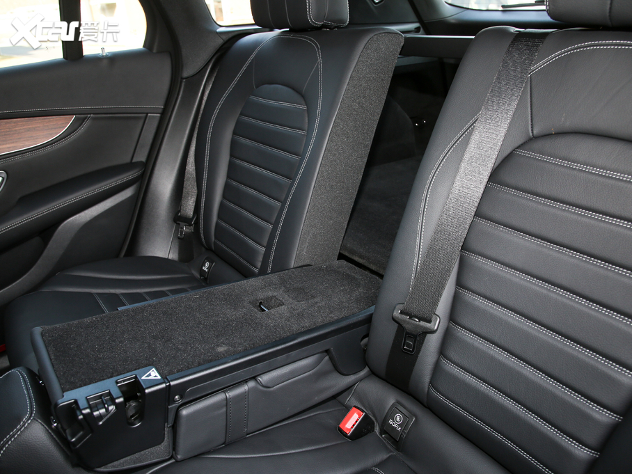 2020YGLC GLC 300 L 4MATIC AMG Line