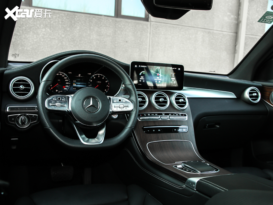 2020YGLC GLC 300 L 4MATIC AMG Line