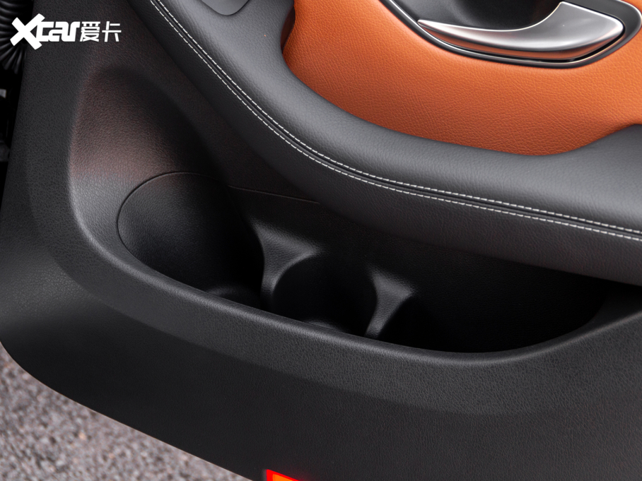 2020��YGLC �Ŀ� GLC 260 L 4MATIC���A��