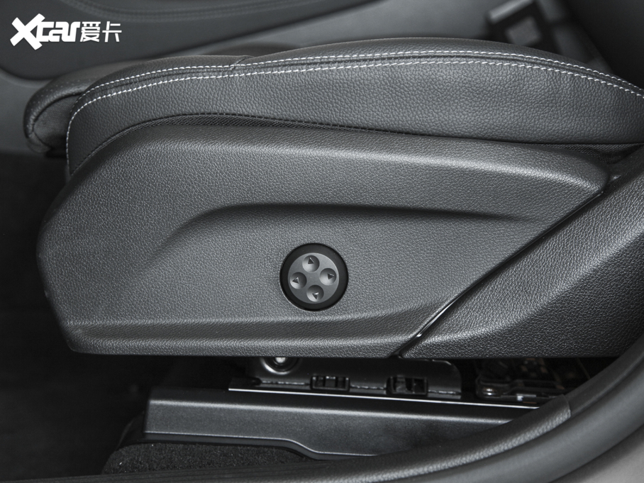 2020YGLC GLC 260 L 4MATICӸ