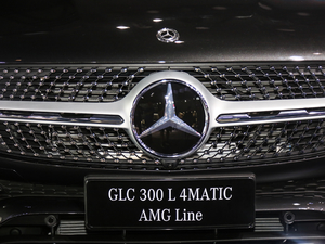 2020GLC 300 L 4MATIC AMG Line ^
