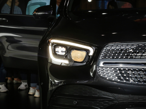 2020GLC 300 L 4MATIC AMG Line ^