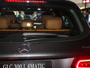 2020GLC 300 L 4MATIC AMG Line ^