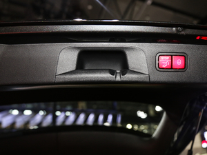 2020GLC 300 L 4MATIC AMG Line g