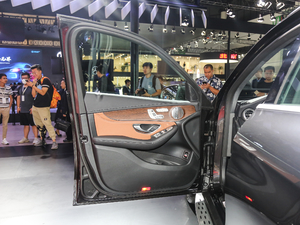 2020GLC 300 L 4MATIC AMG Line g