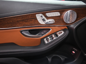 2020GLC 300 L 4MATIC AMG Line g