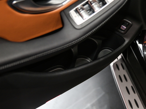 2020GLC 300 L 4MATIC AMG Line g