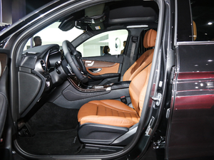 2020GLC 300 L 4MATIC AMG Line g