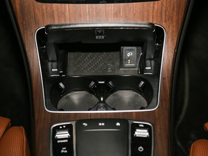 2020GLC 300 L 4MATIC AMG Line п؅^(q)