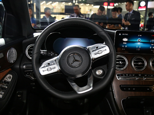 2020GLC 300 L 4MATIC AMG Line п؅^(q)