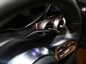 2020GLC 300 L 4MATIC AMG Line п؅^(q)