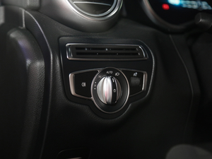 2020GLC 300 L 4MATIC AMG Line п؅^