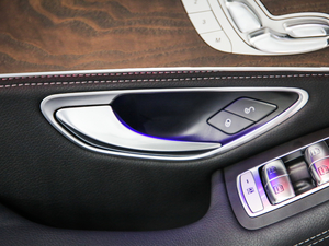 2020GLC 300 L 4MATICӸ g