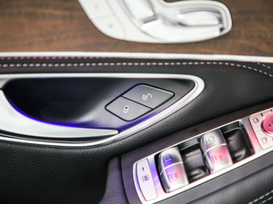 2020GLC 300 L 4MATICӸ g