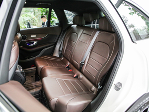 2020款GLC 300 L 4MATIC动感型 后排座椅