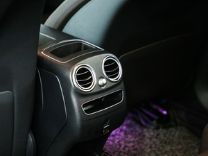 2020GLC 300 L 4MATICӸ g