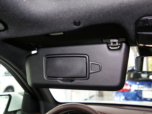2020款GLC 300 L 4MATIC动感型 空间座椅