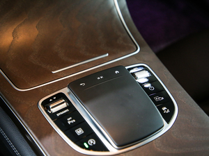 2020GLC 300 L 4MATICӸ п؅^