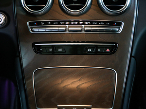 2020GLC 300 L 4MATICӸ п؅^