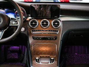 2020款GLC 300 L 4MATIC动感型 中控台