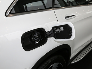 2020GLC 300 L 4MATICA w