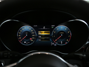 2020GLC 300 L 4MATICA x