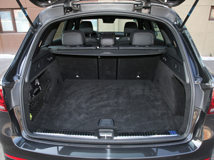 2020款GLC 300 L 4MATIC AMG Line 行李厢空间