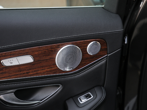 2020GLC 300 L 4MATIC AMG Line g