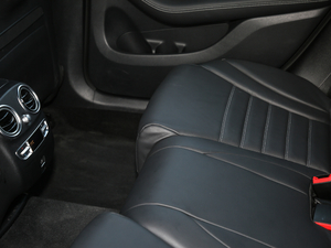 2020GLC 300 L 4MATIC AMG Line g