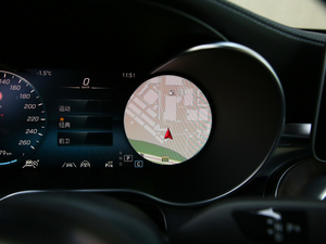 2020GLC 300 L 4MATIC AMG Line п؅^