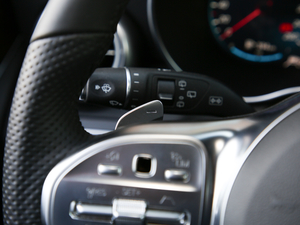 2020GLC 300 L 4MATIC AMG Line п؅^